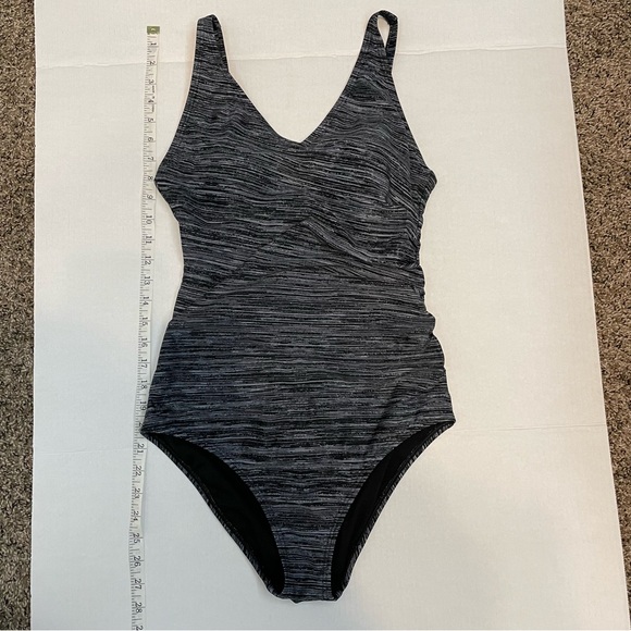 Speedo One Piece Swimsuit Sz 12 - Picture 4 of 9